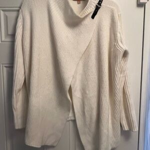 Ellen Tracy Cream Sweater